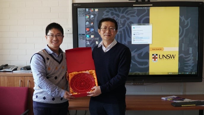 A/Prof Bisheng Wu from Tsinghua University with UNSW CIES Director Professor Chongmin Song