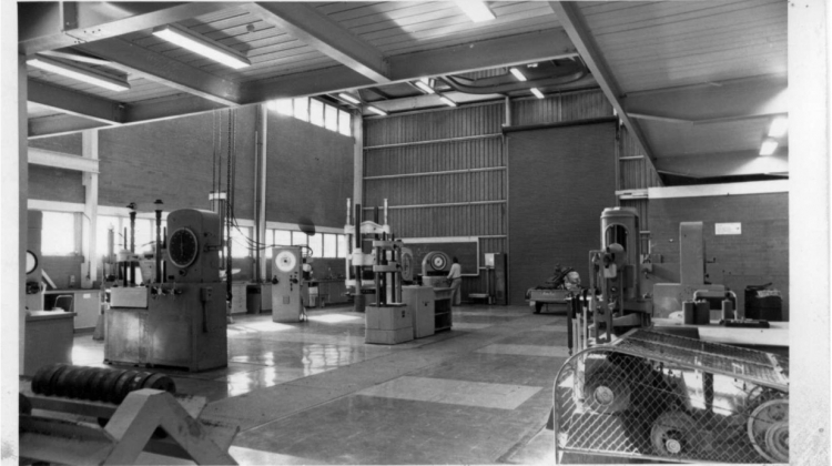 Vallentine Annex , 1980s - Tony can be seen working near the roller door at back. 