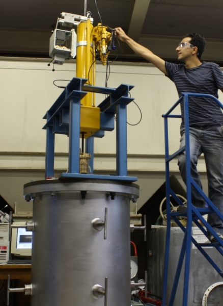 UNSW’s calibration chamber used to develop methods to interpret the CPT in a range of unsaturated soils.